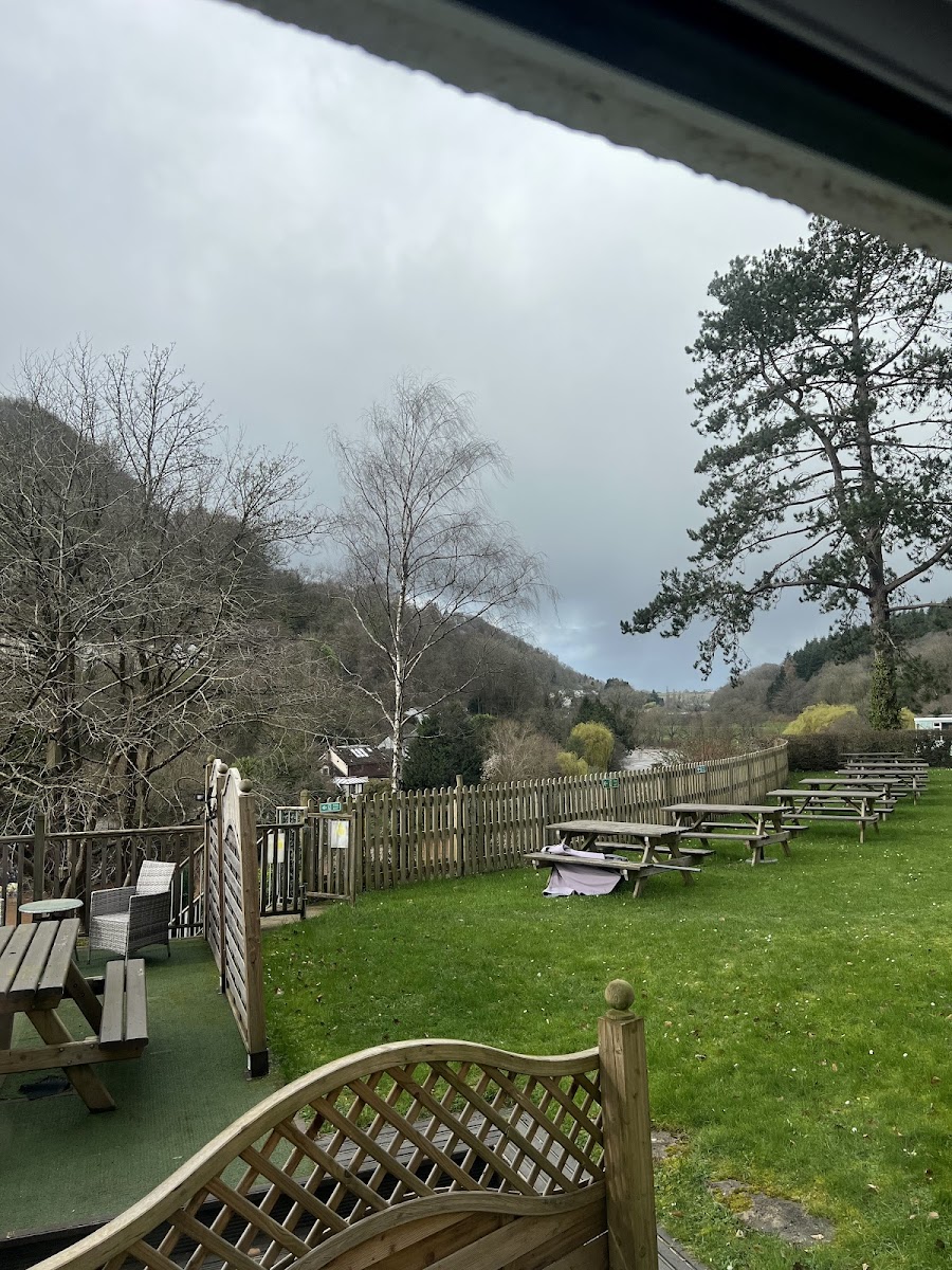 Royal Lodge photo 3