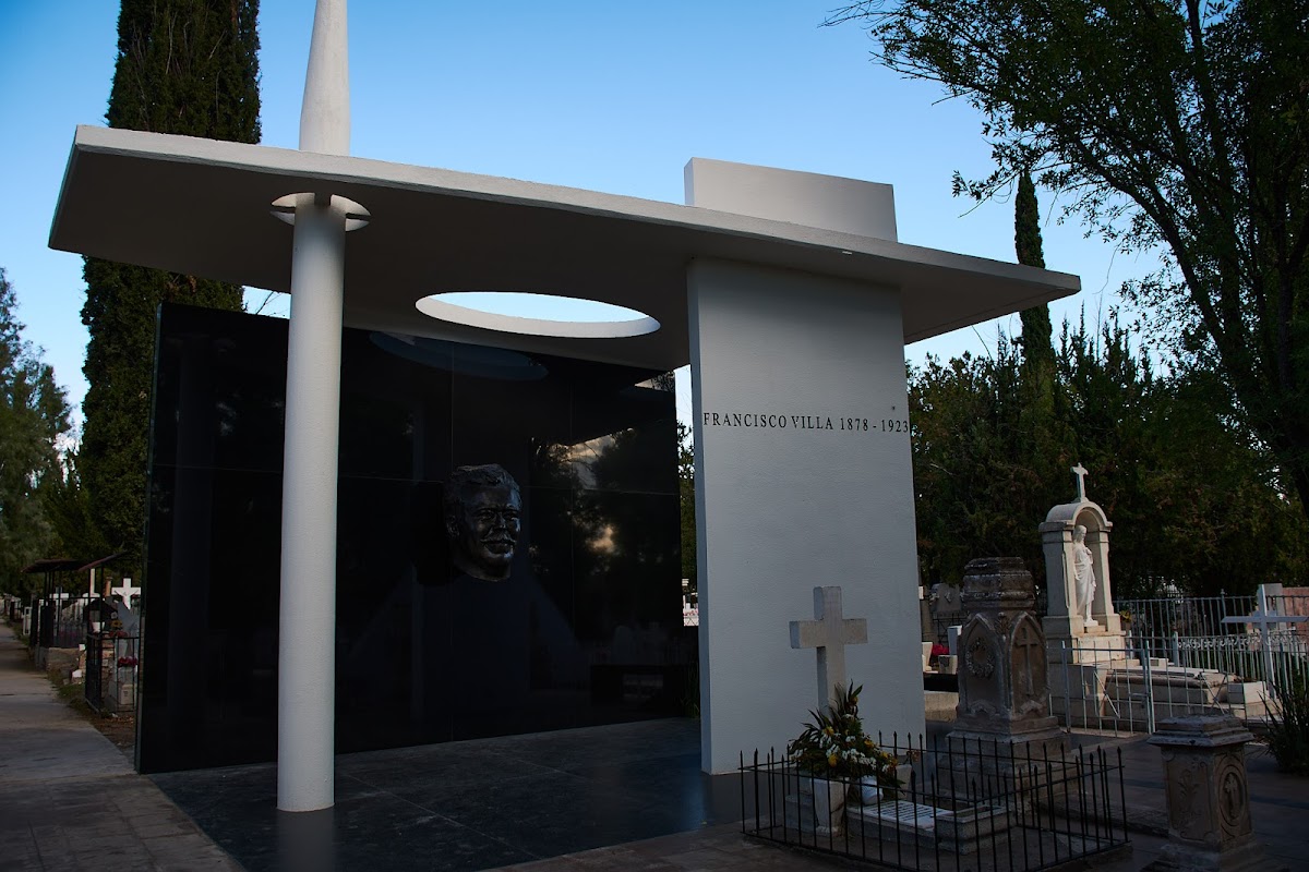 Tumba Fco. Villa