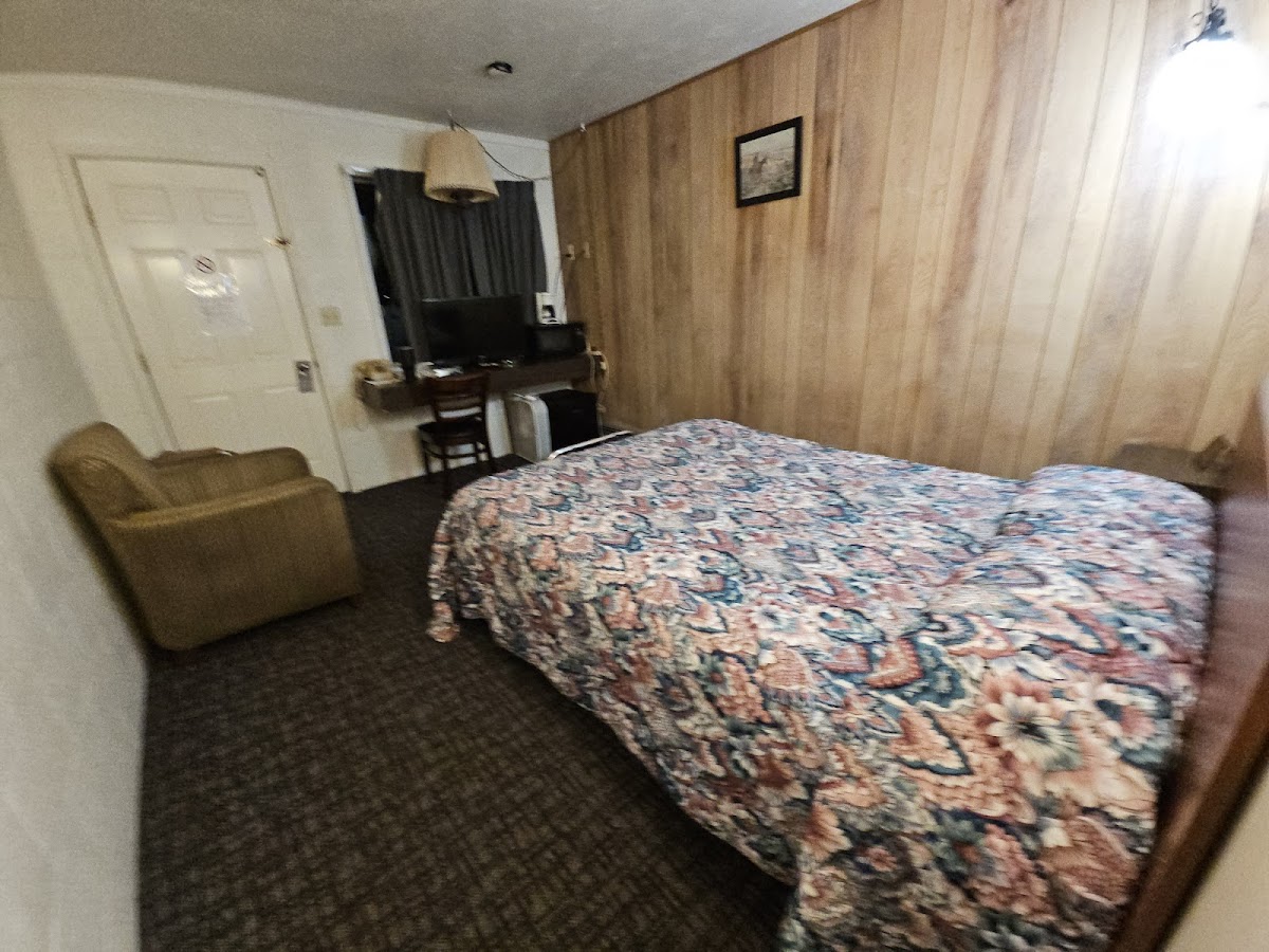 Mustang Motel photo 3