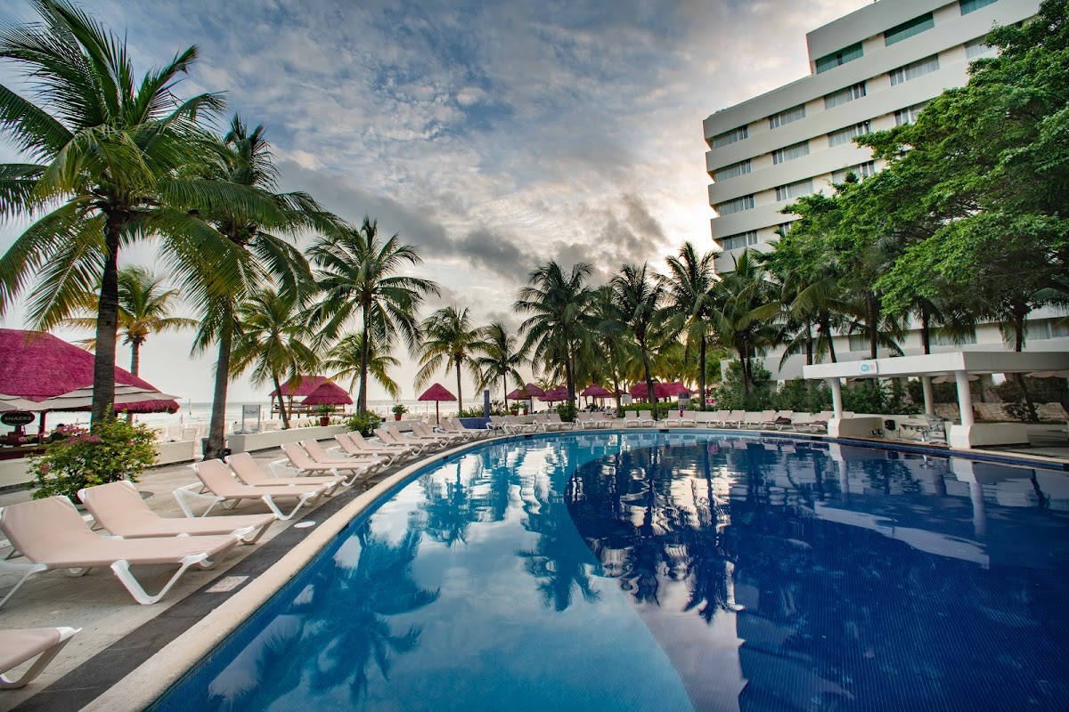 The Sens Cancun