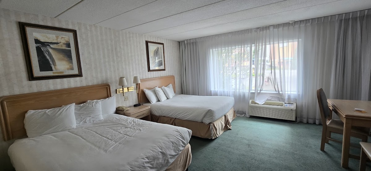 Rodeway Inn Fallsview photo 2