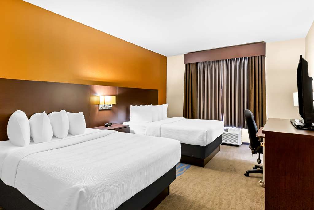 Best Western St. Louis Airport North Hotel & Suites photo 2
