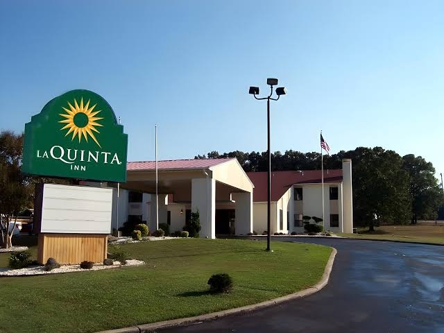 La Quinta Inn by Wyndham El Dorado photo 2