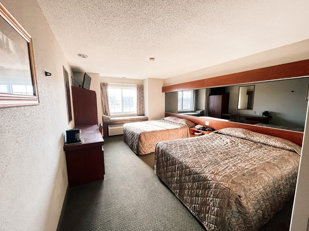 WELCOME INN & SUITES photo 2