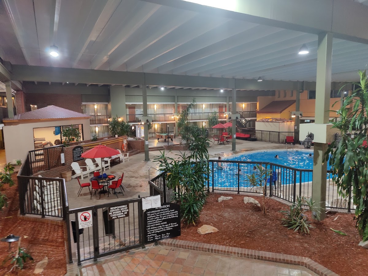 Ramada by Wyndham Indiana photo 3
