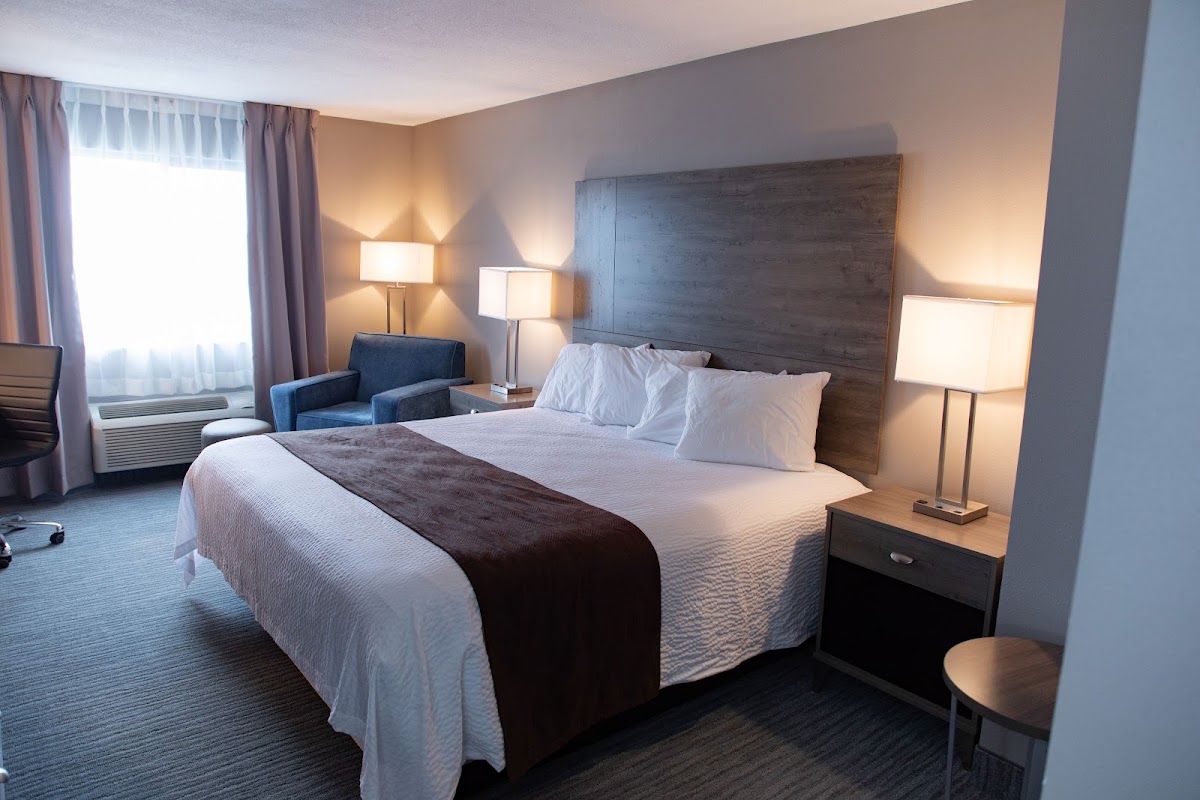 Lomira Inn and Suites photo 2