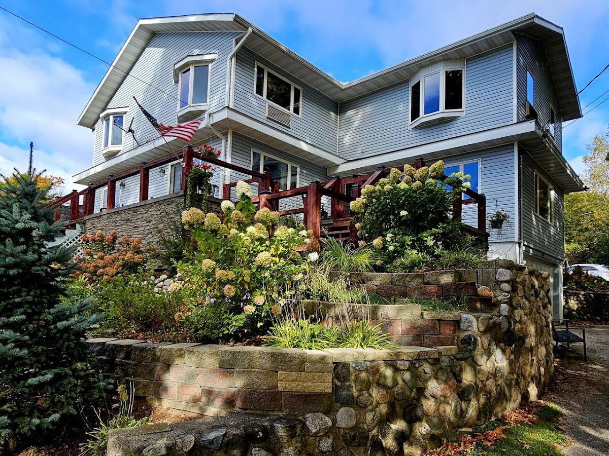 Lake Effect Inn