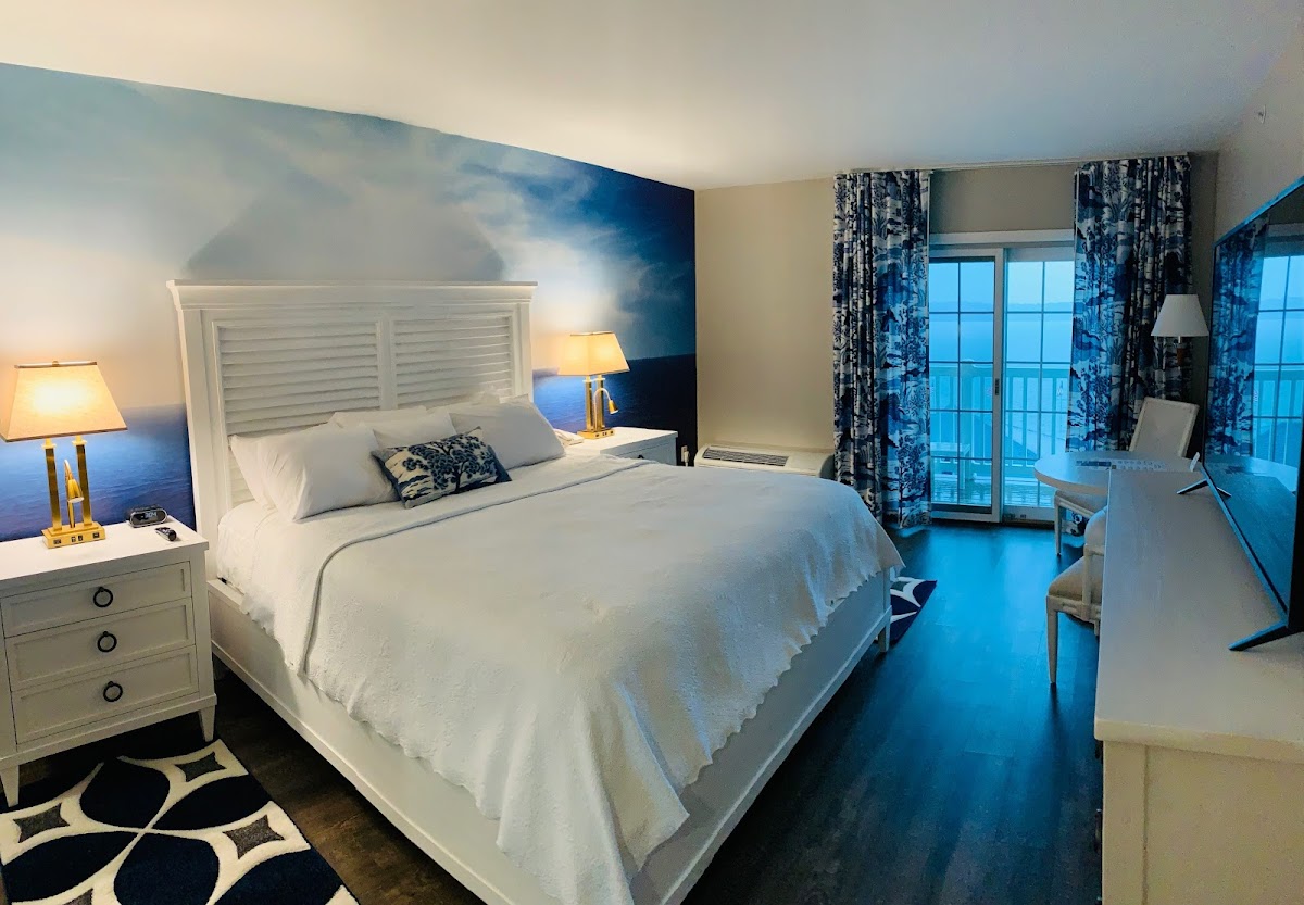 Bay Pointe photo 2