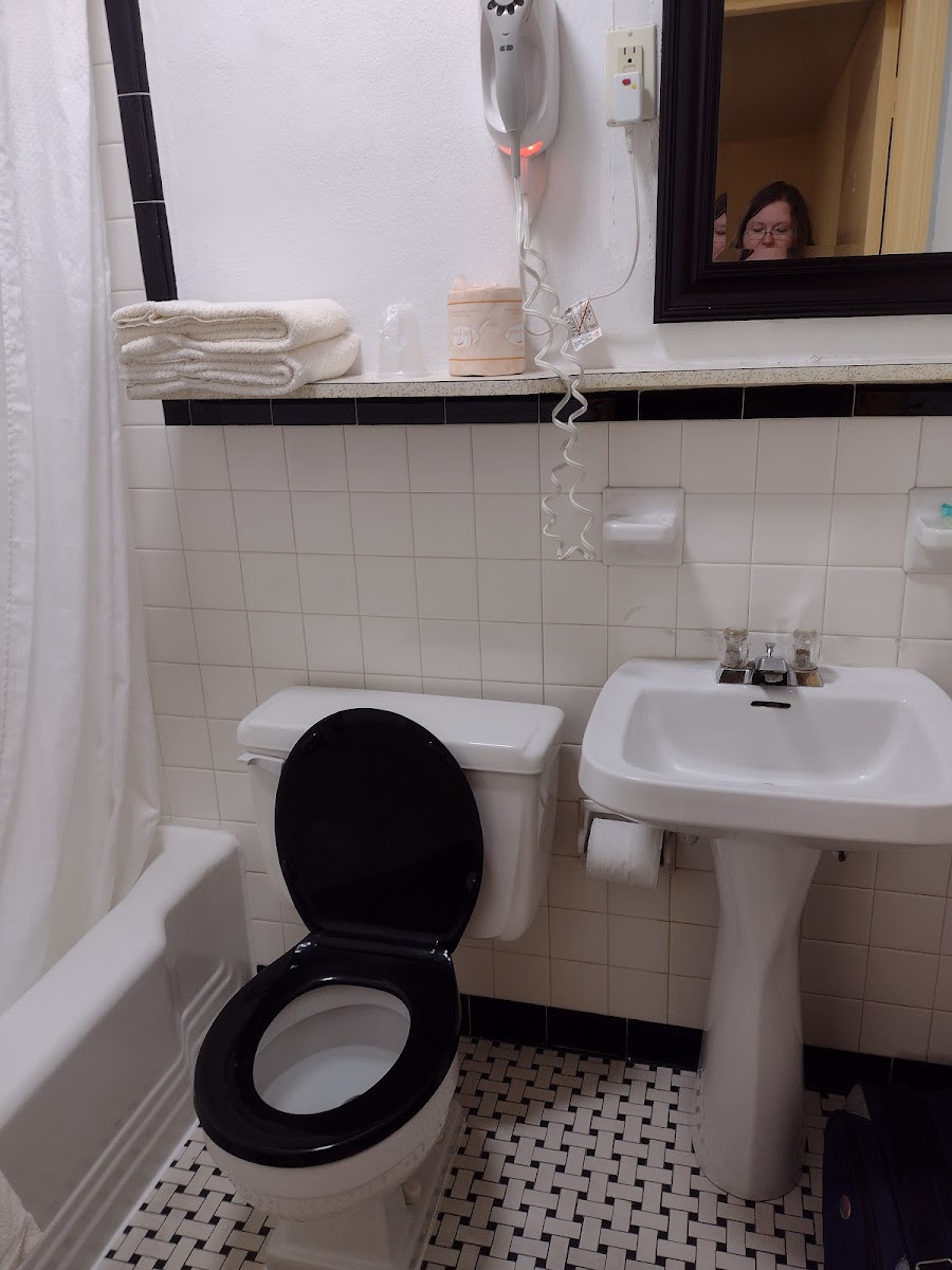 Old Kentucky Home Motel photo 3