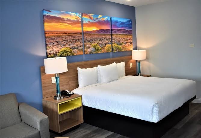 Days Inn & Suites by Wyndham Downtown/University of Houston photo 3