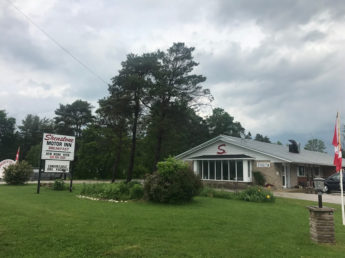 Shenstone Motor Inn & Restaurant - Burger & More