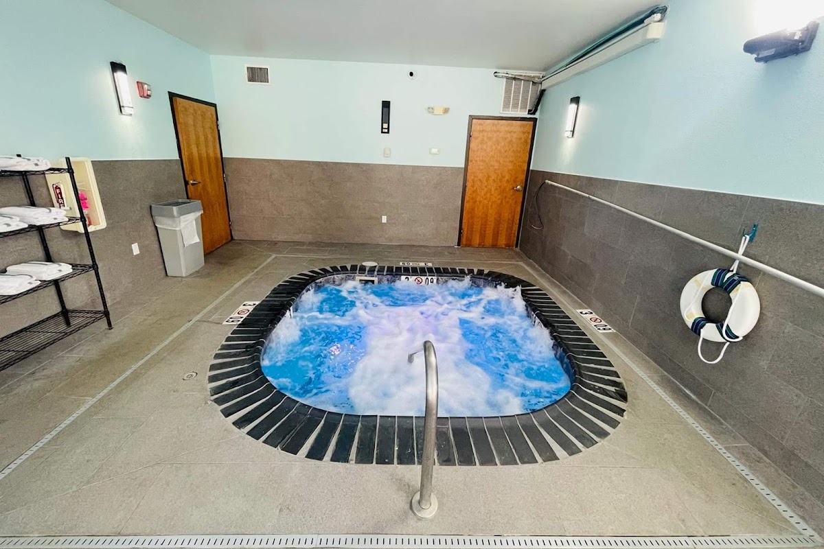 Wingate by Wyndham Vienna Parkersburg photo 3