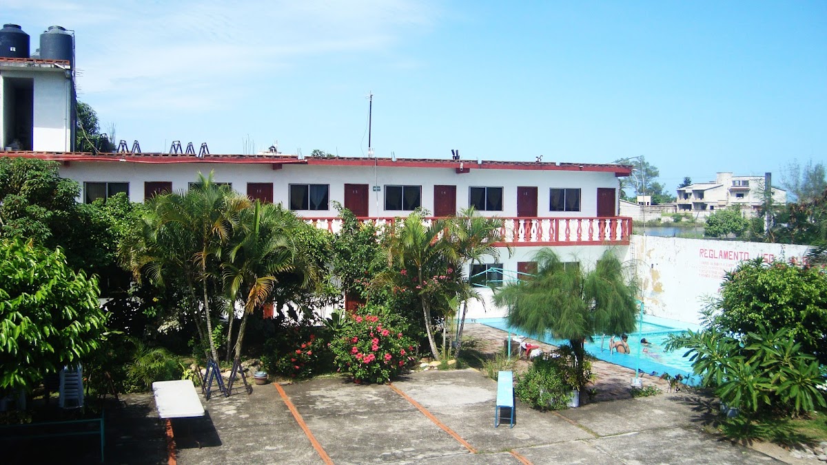 Hotel 3 Hermanos