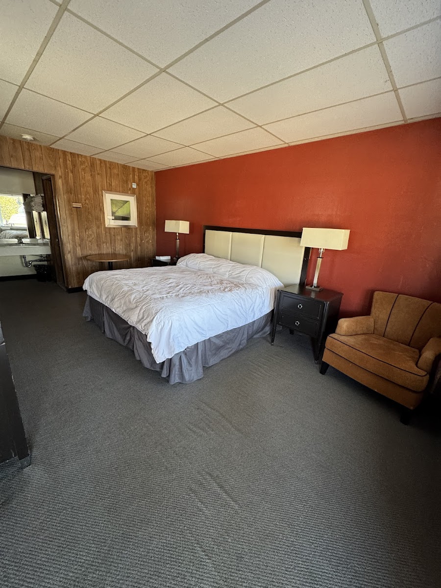 Virginian Motel photo 2