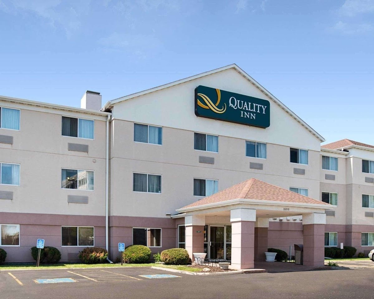 Quality Inn Brooklyn Center