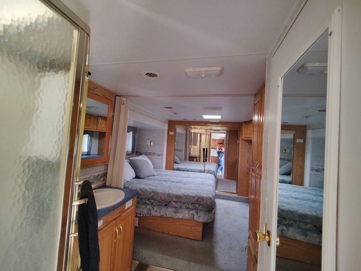Lake Isabella RV Resort photo 2