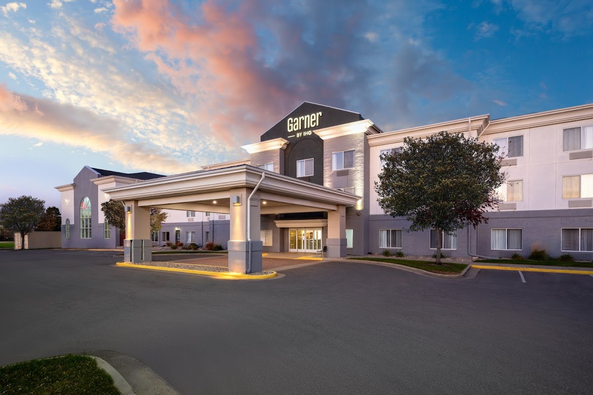 Garner Hotel Brookings by IHG