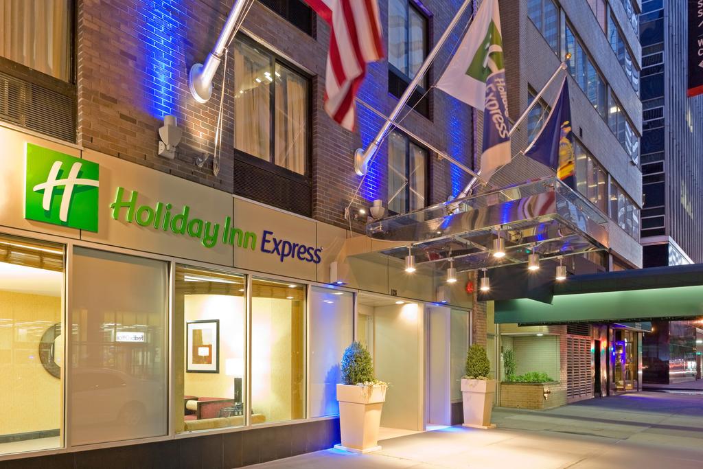 Holiday Inn Express New York City-Wall Street, an IHG Hotel photo 3