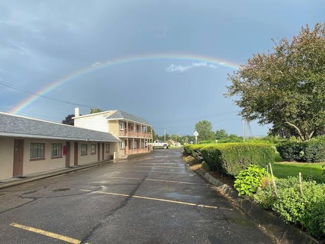 Deep Well Motel