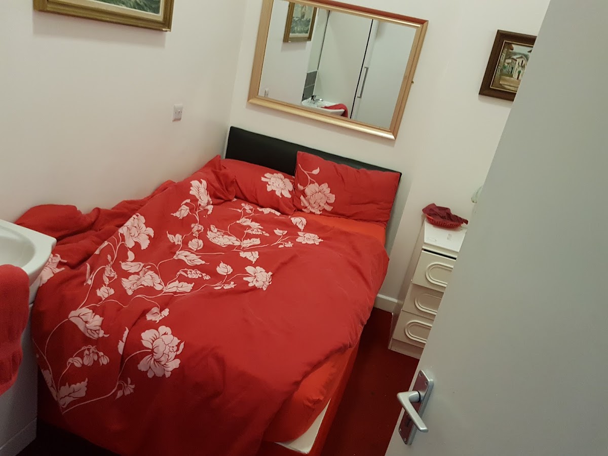 Liverpool Lodge photo 2