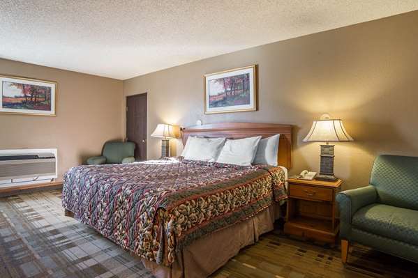 Rodeway Inn Cheyenne I-80 East photo 2