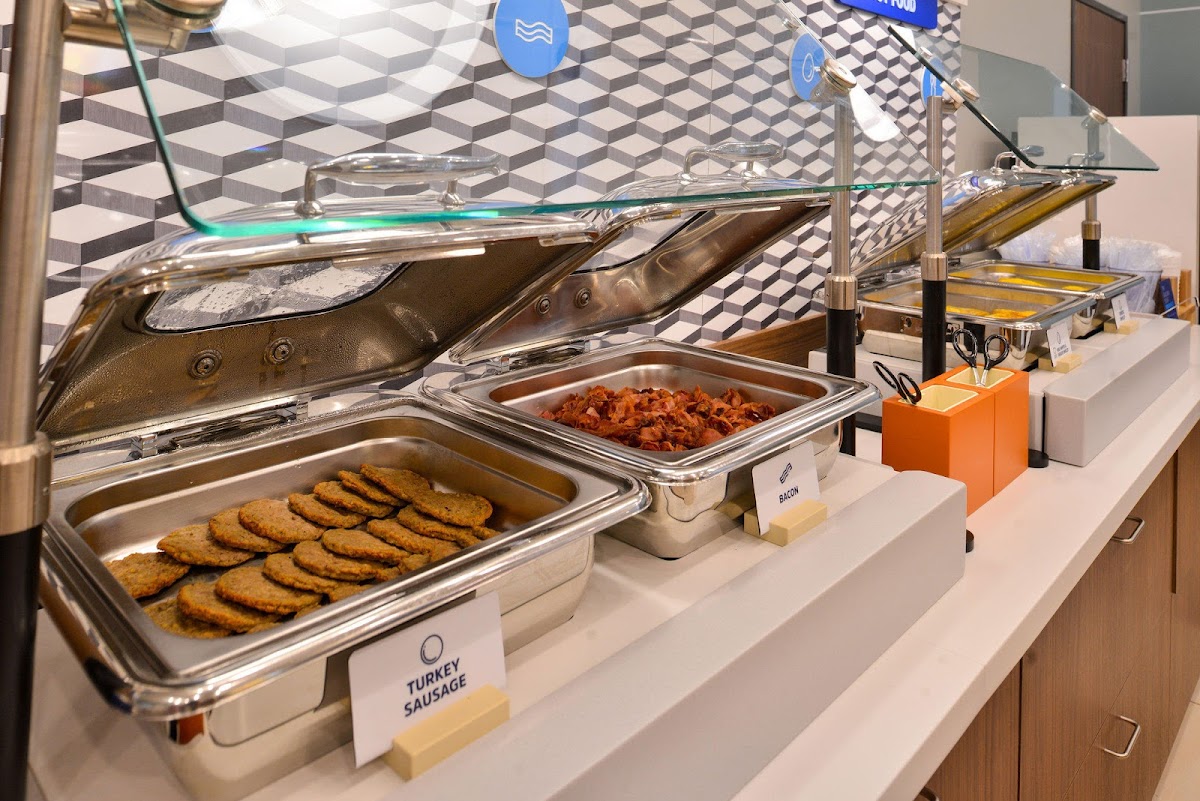 Holiday Inn Express & Suites Austin NW - Four Points by IHG photo 2