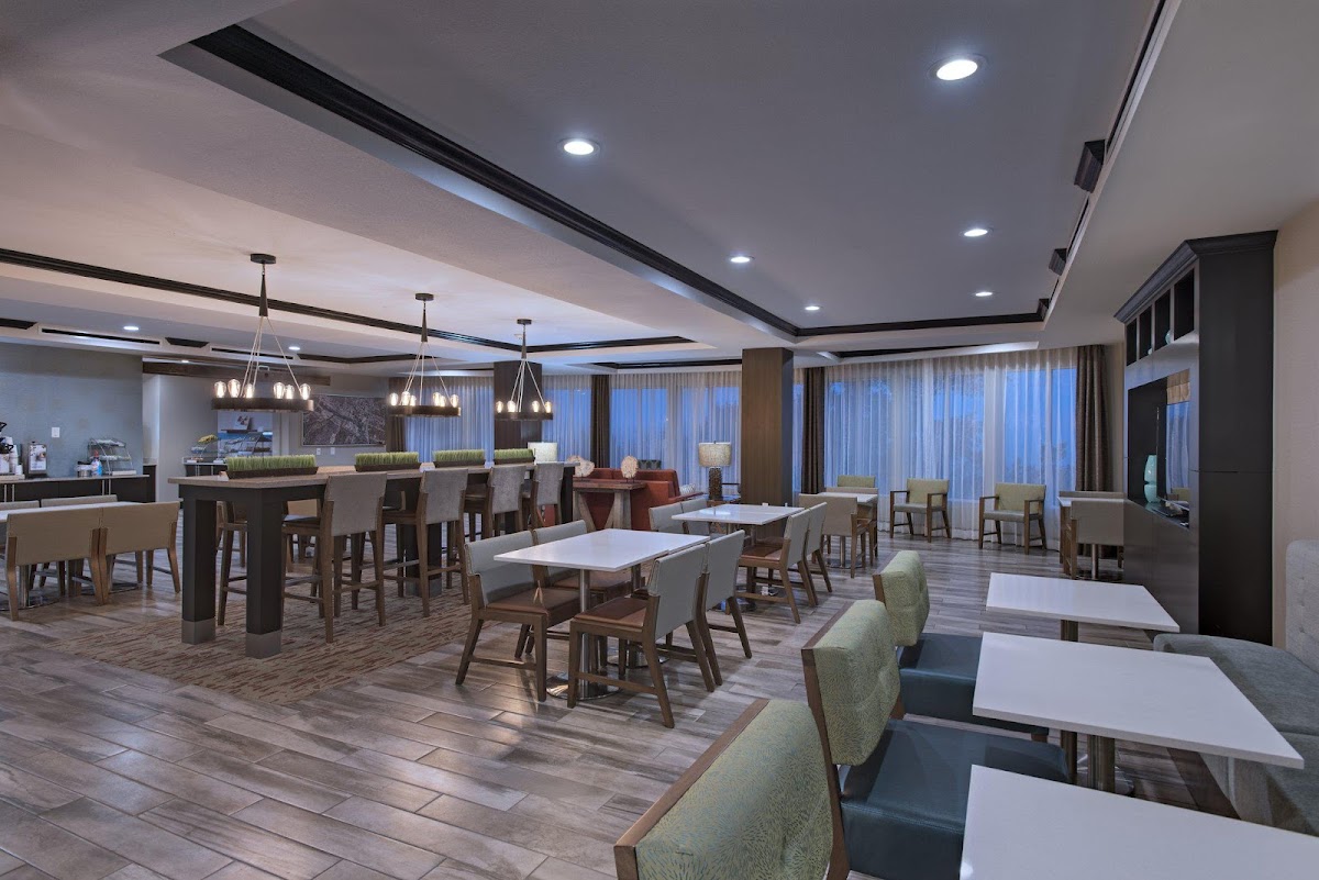 Holiday Inn Express & Suites Austin NW - Four Points by IHG photo 3