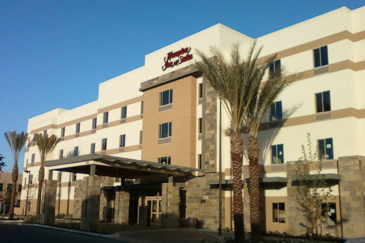 Hampton Inn & Suites Riverside/Corona East