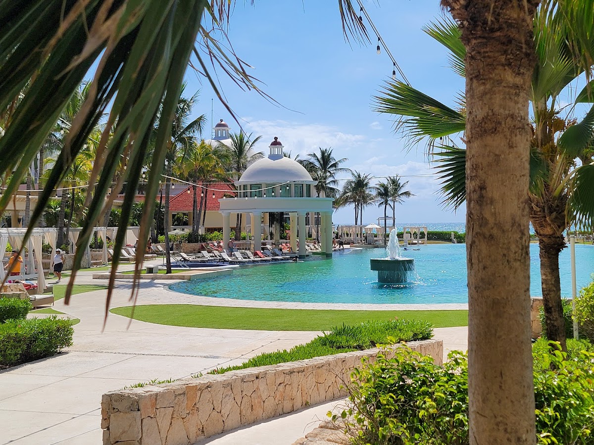 Iberostar Grand Paraiso South beach photo 3