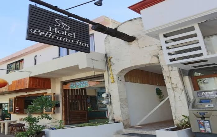 Hotel Pelicano Inn