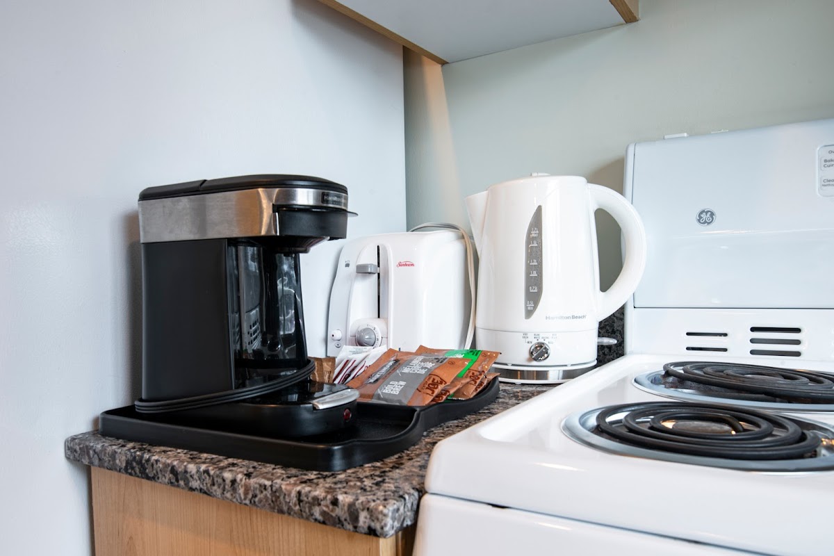 The Business Inn & Suites photo 2