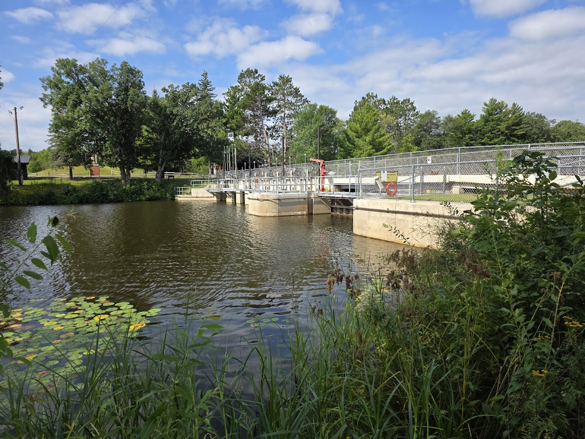 Sandy Lake Dam Visitors Center
