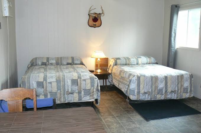 Harvest Lodge on Waterhen River photo 2