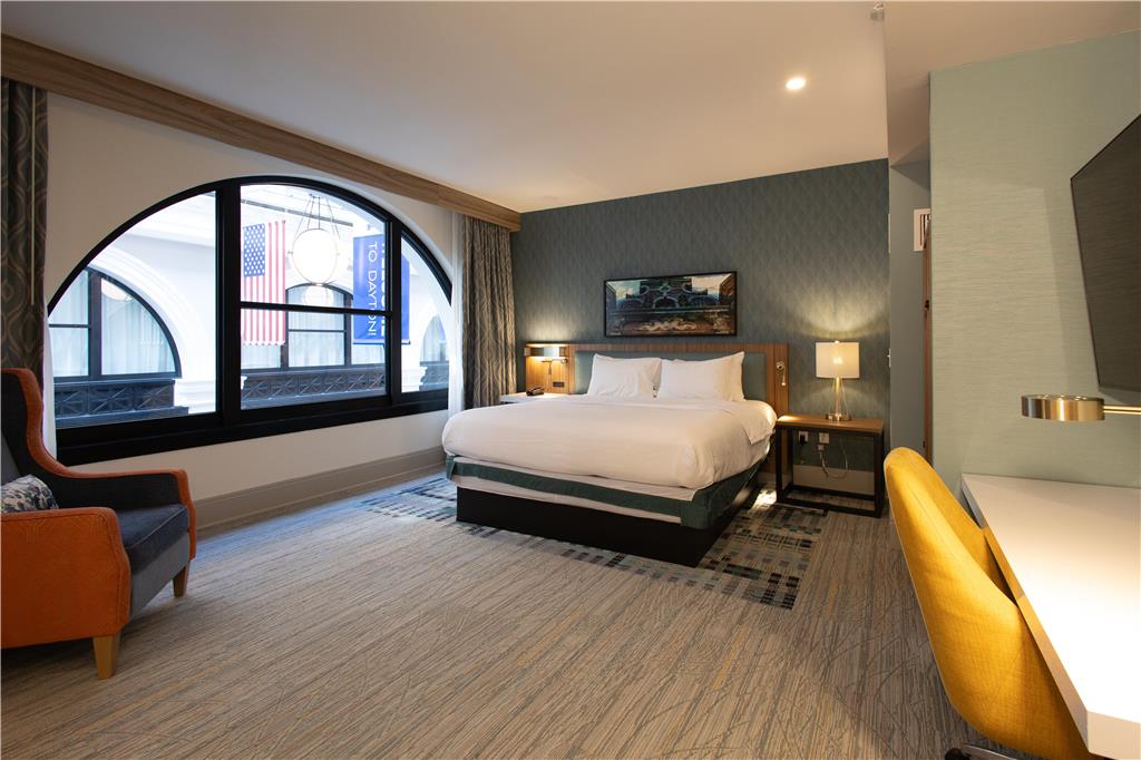 Hilton Garden Inn Dayton Downtown photo 2