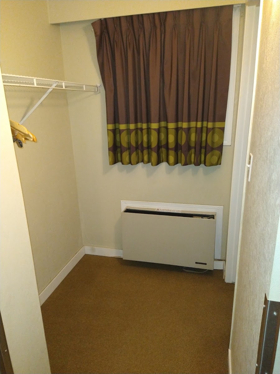 Super 8 by Wyndham Prince George photo 2