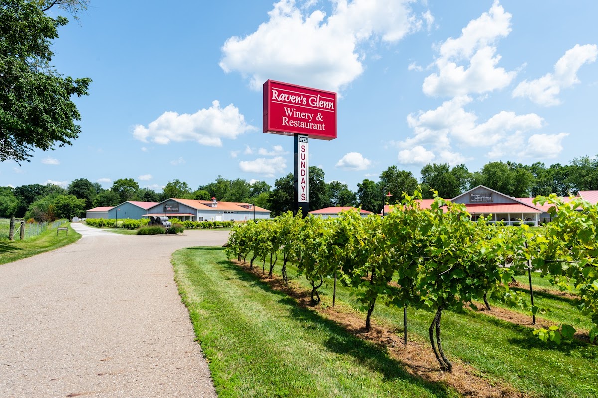 Raven's Glenn Winery & Restaurant