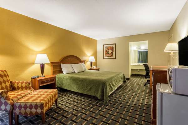 Rodeway Inn Denmark-Jackson photo 2