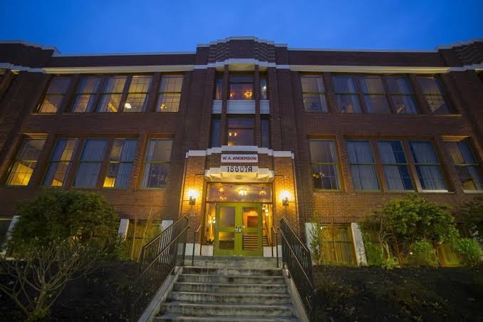 McMenamins Anderson School