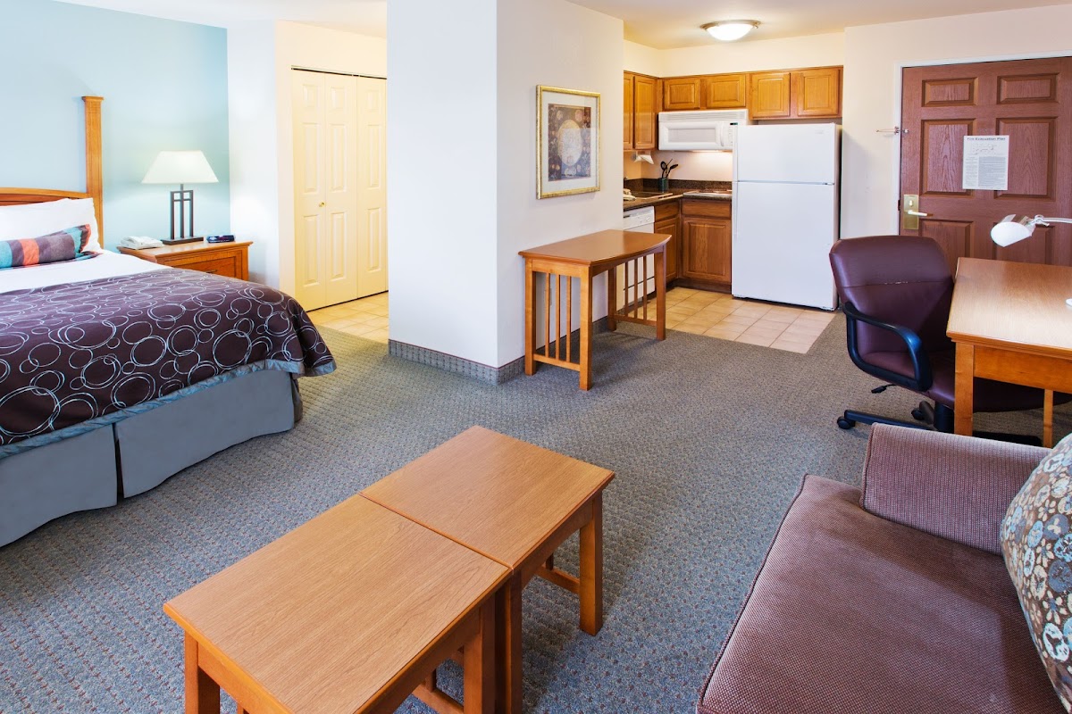 Staybridge Suites Portland - Airport photo 2
