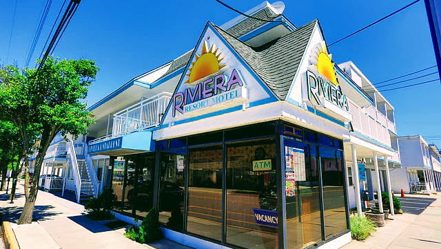 Riviera Resort & Suites