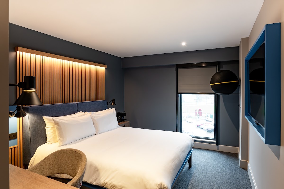 Village Hotel Manchester Ashton photo 2