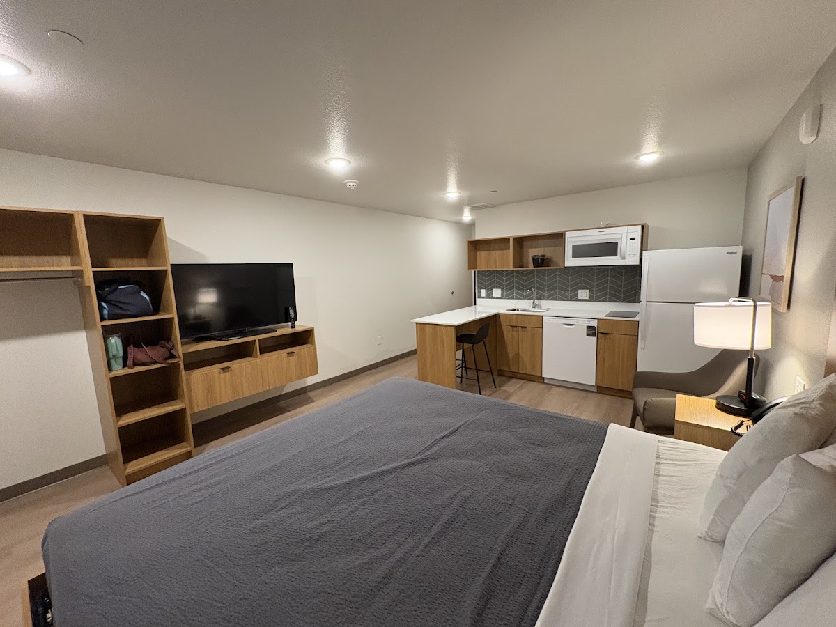 LivAway Suites Salt Lake City West Jordan photo 3