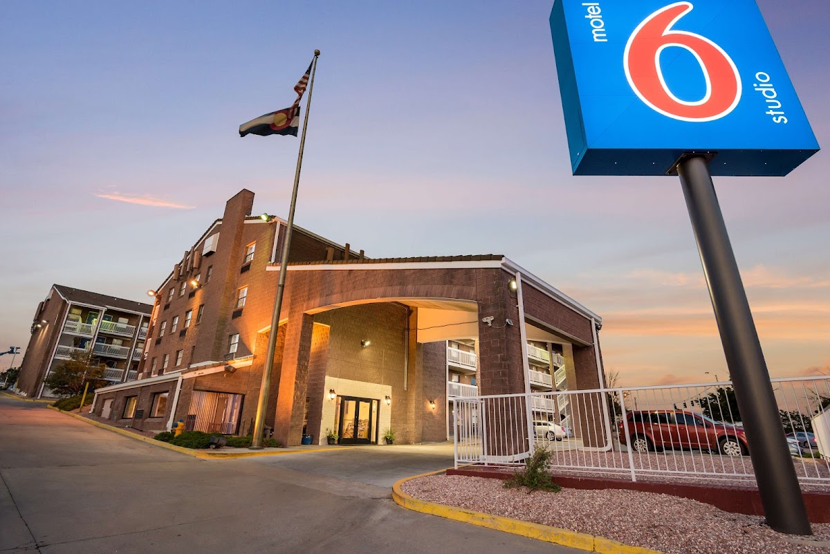 Studio 6 Colorado Springs, CO - Air Force Academy