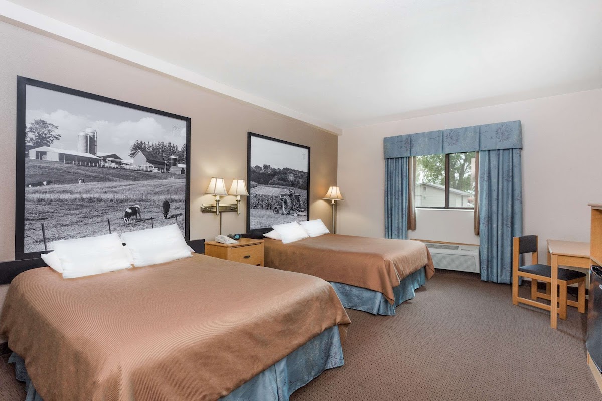 Super 8 by Wyndham Monroe WI photo 2