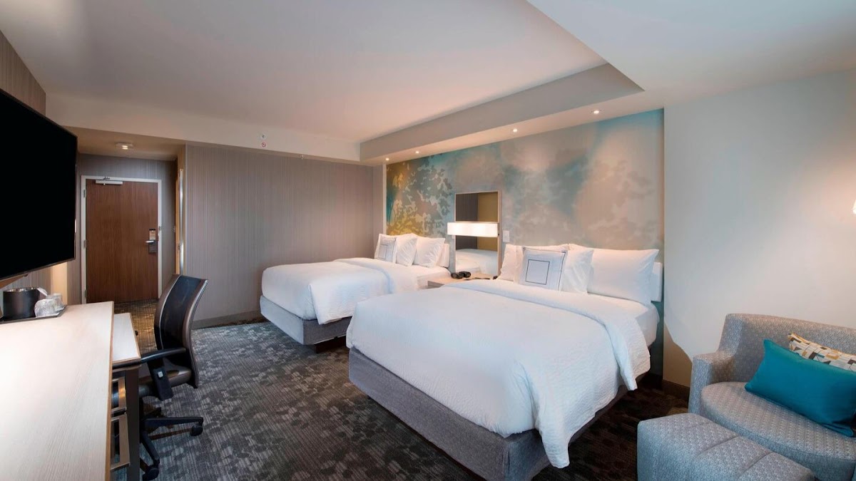 Courtyard by Marriott Atlanta Alpharetta/Avalon Area photo 2