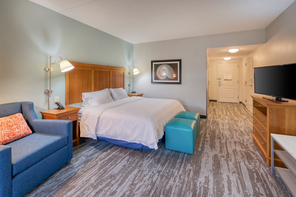 Hampton Inn Wilmington-University Area/Smith Creek Station photo 2