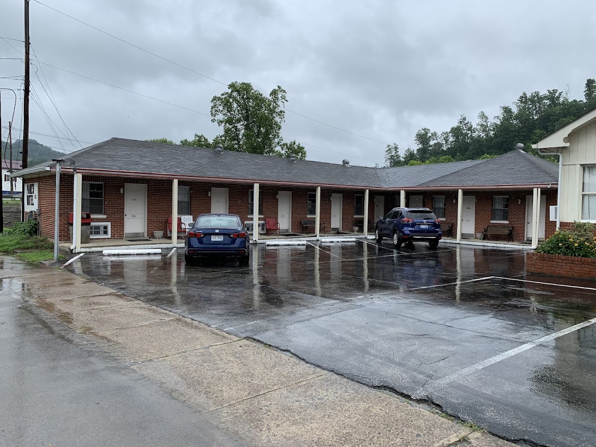 Paul's Motel