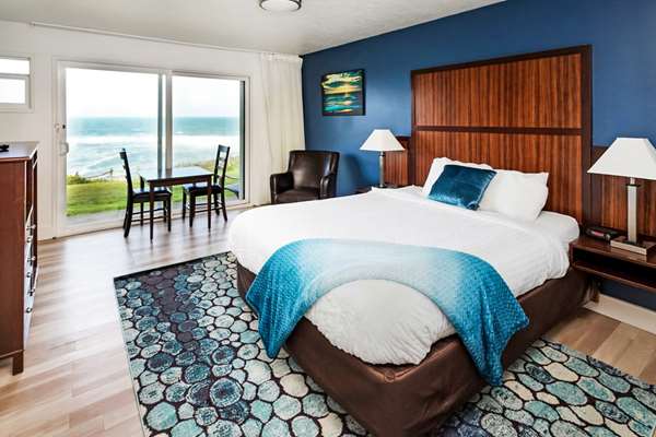 Clarion Inn Surfrider Resort photo 2
