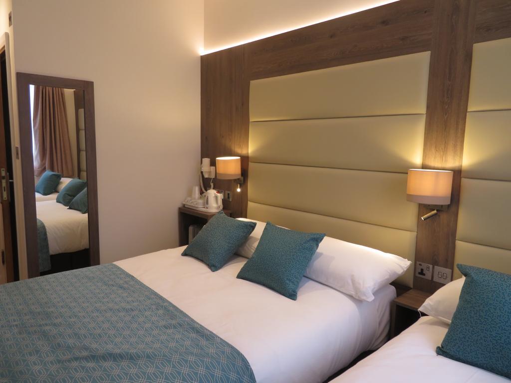 Glendale Hyde Park Hotel photo 2