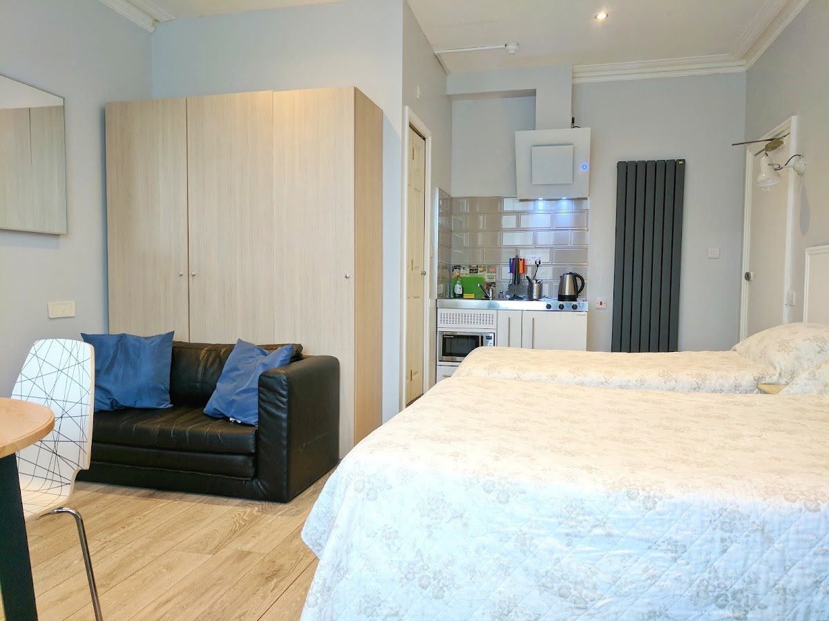Avis Hotel photo 2